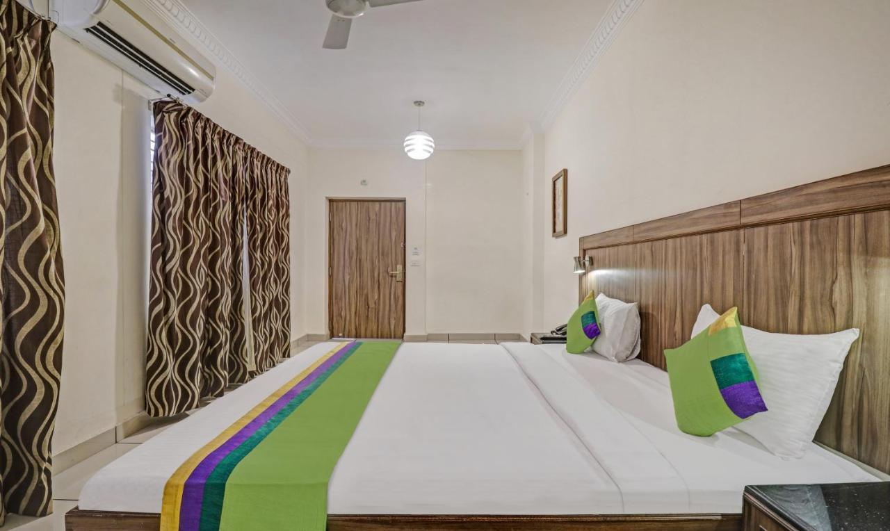 Treebo Komfort Suites, 3 Km From Mysore Palace Екстер'єр фото