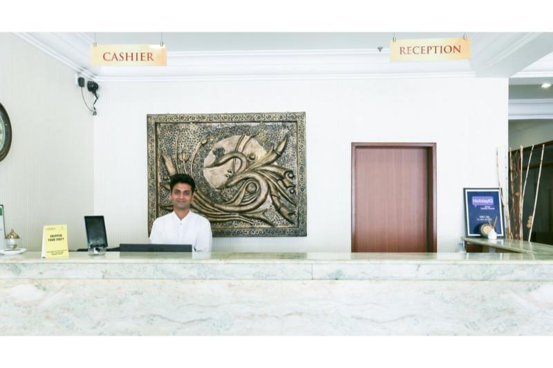 Treebo Komfort Suites, 3 Km From Mysore Palace Екстер'єр фото